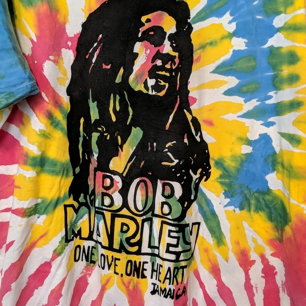 Bob Marley t-shirt